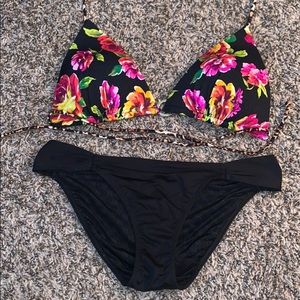 Victoria’s Secret bikini